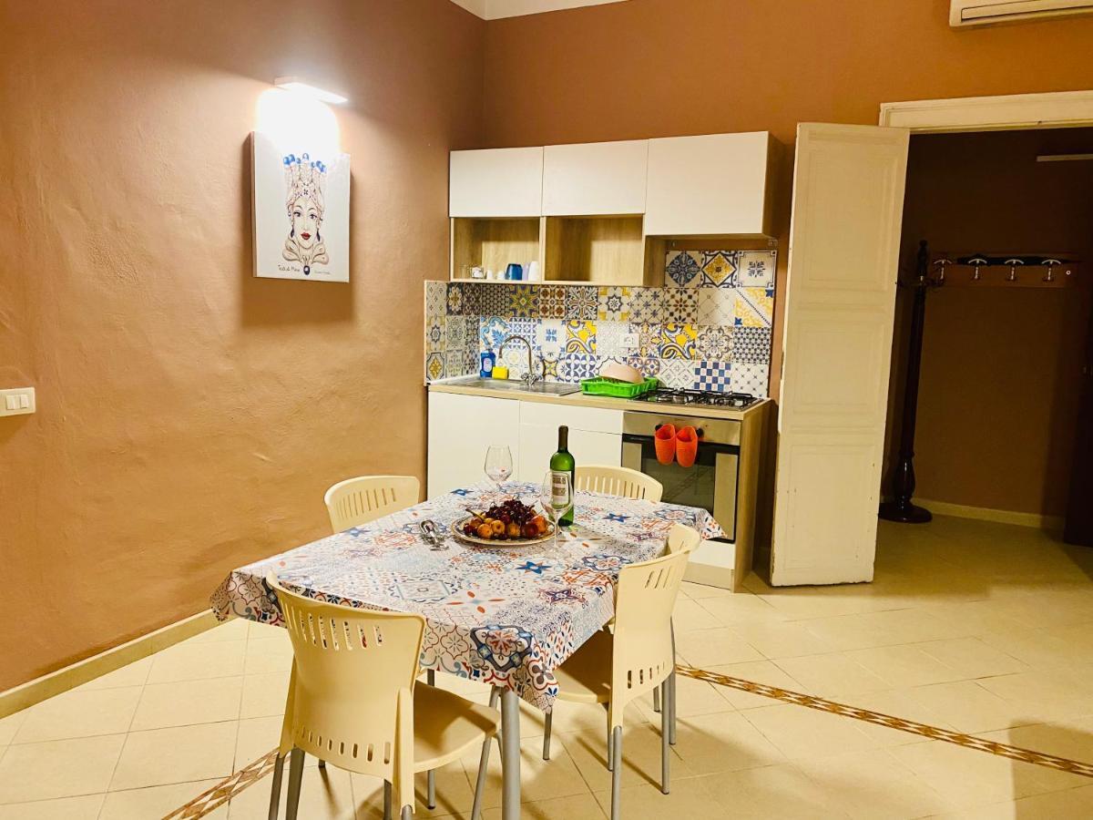 Angelo Apartments & Rooms Trapani Exterior photo